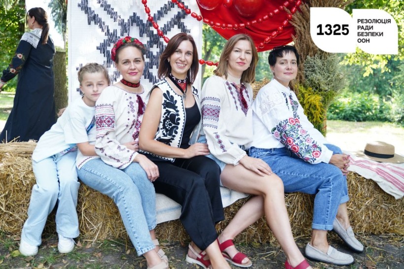 Команда організаторок молодіжного фестивалю у Козелецькій громаді