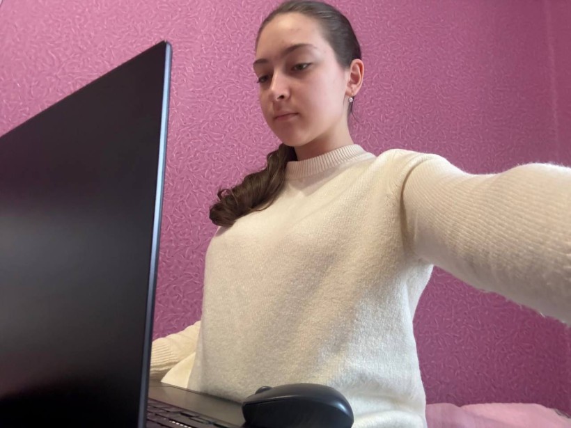 ⁠Учасниця заходу