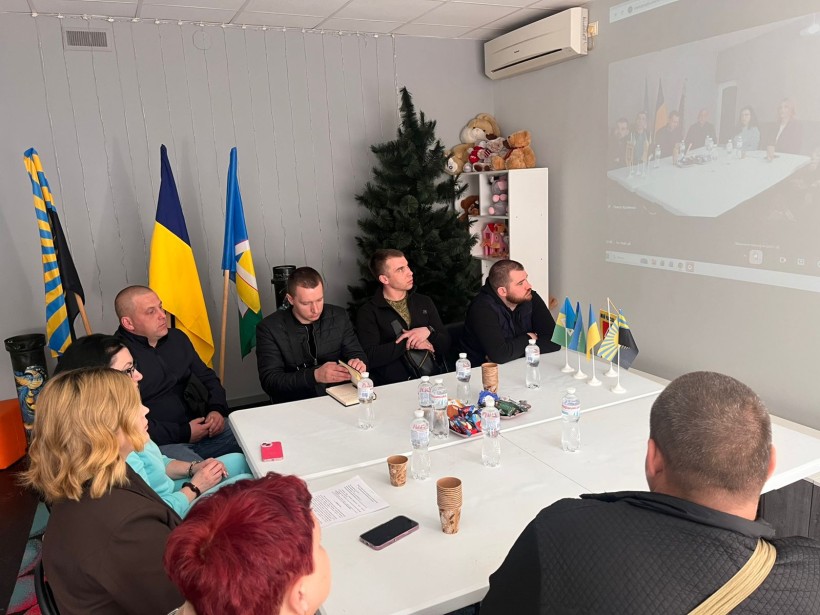 Ветерани та члени їх сімей під час зустрічі