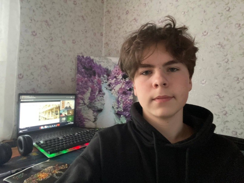 Учасник онлайн-засідання Дитячого екологічного парламенту Донеччини