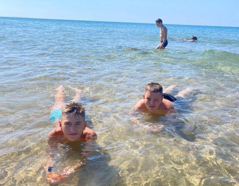 Діти з Донеччини на відпочинку в Греції