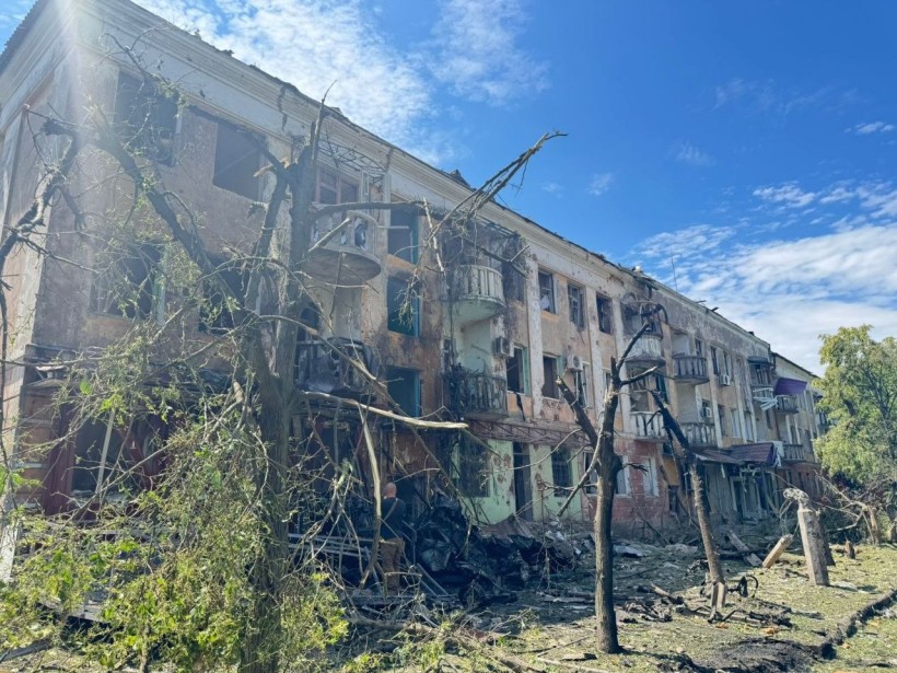 Будівлі у Слов'янську, постраждалі від ворожого обстрілу