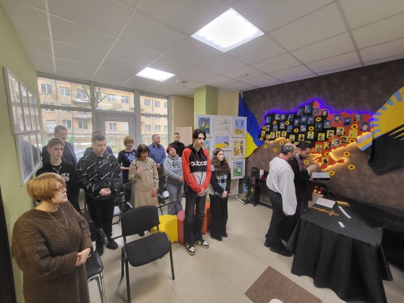 Вшанування пам'яті загиблих захисників, хвилинною мовчання.