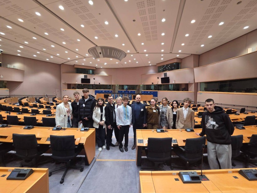 Спільне фото делегації.