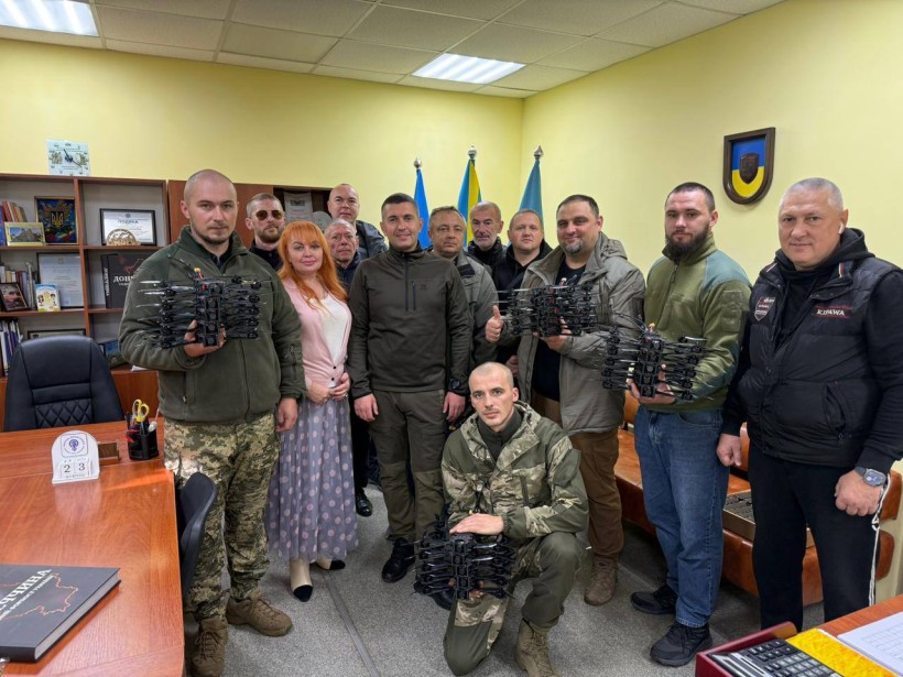 Військові з переданими дронами