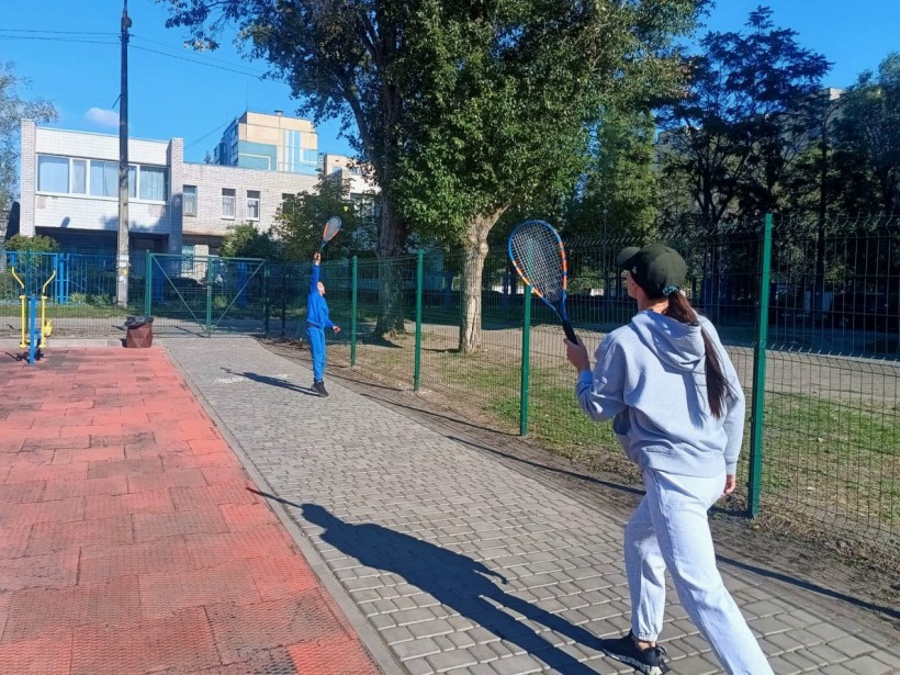 Спортивне заняття на відкритому повітрі на локації «Активного парку»