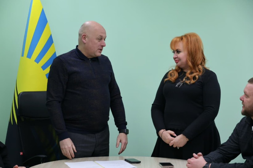 Перший заступник голови Донецької обласної державної адміністрації Юрій Винокуров представив нову голову Краматорської районної військової адміністрації Вікторію Набокову.