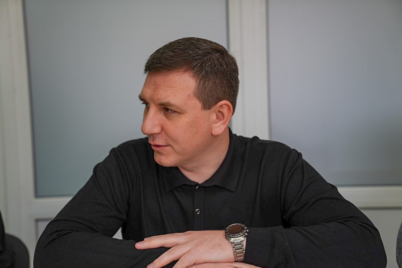 Заступник голови Донецької обласної державної адміністрації Юрій Ключка на зустрічі.