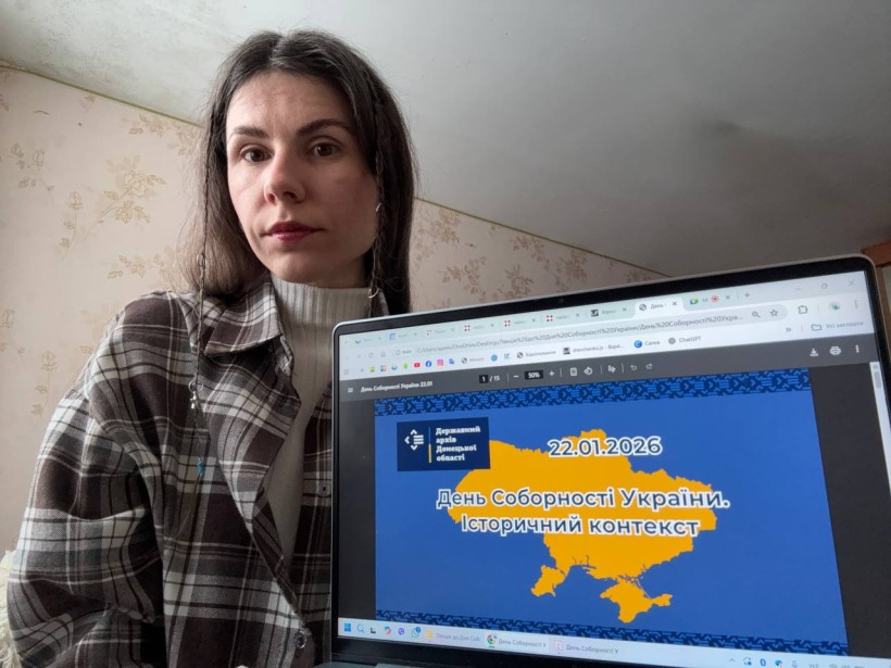 Яна Власова, головний спеціаліст відділу використання інформації документів Державного архіву Донецької області, спікер заходу