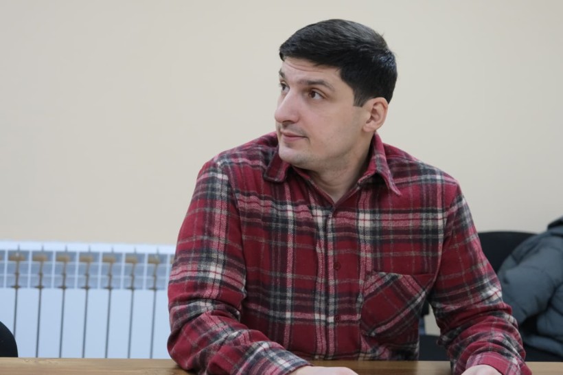 Секретар комісії Семен Паніотов.