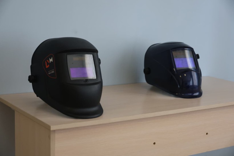 Зварювальна маска хамелеон.