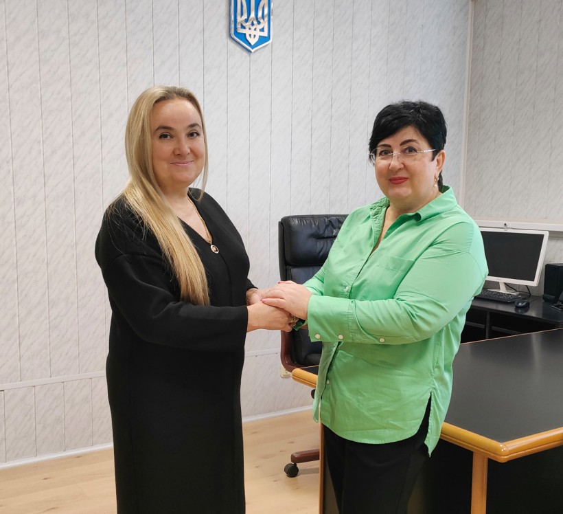 Наталя Адамова зустрілася з Вікторією Ільєнко
