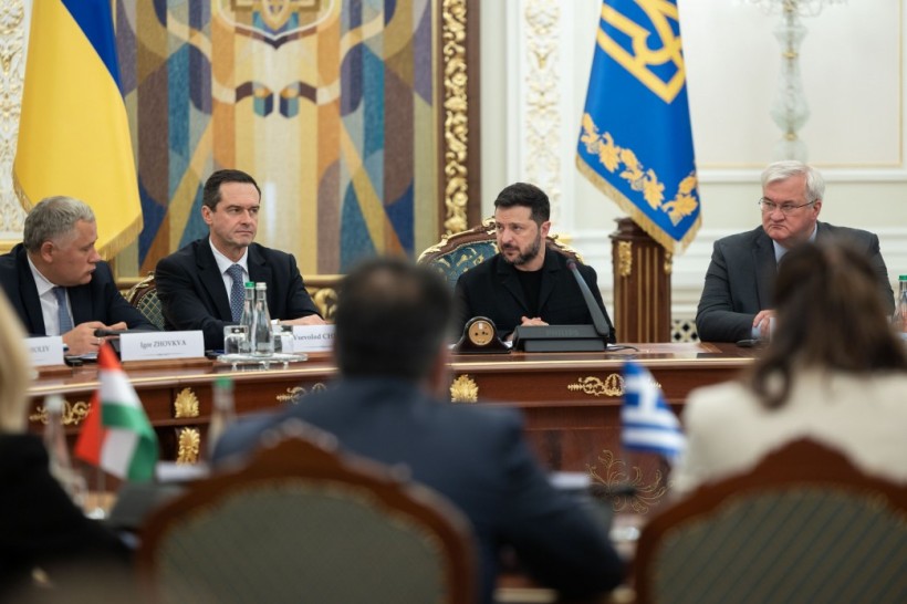 Президент Володимир Зеленський провів зустріч із главами дипломатичних представництв країн – членів Європейського Союзу в Україні.