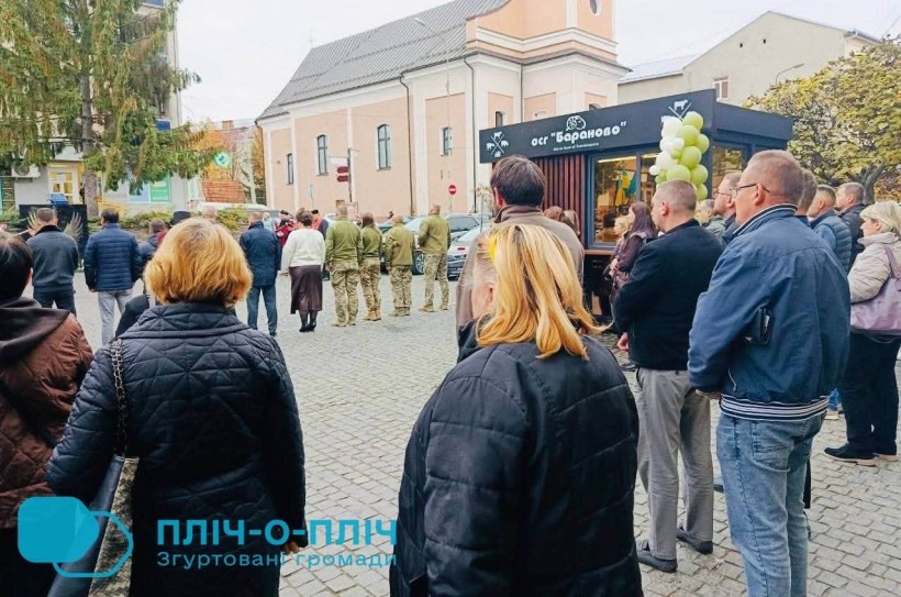 Переселенці з Донеччини беруть участь у панахиді