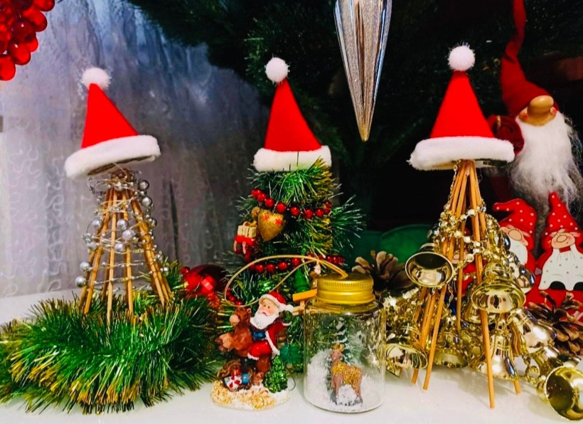 Робота онлайн-конкурсу «Новорічна креативна ялинка».