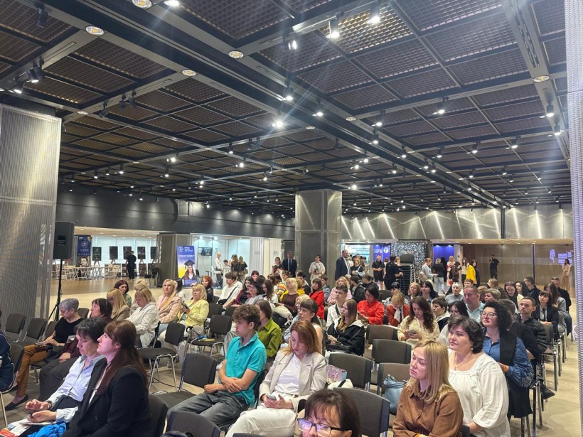 Освітяни під час виставки ABROAD EXPO 2026