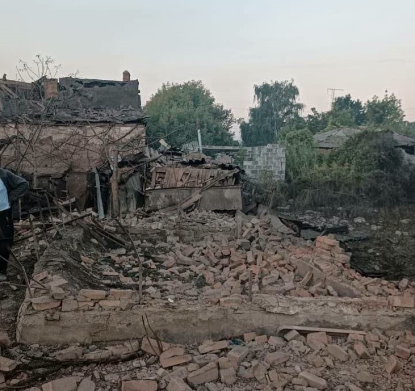 Зруйновані будинки після ворожих обстрілів