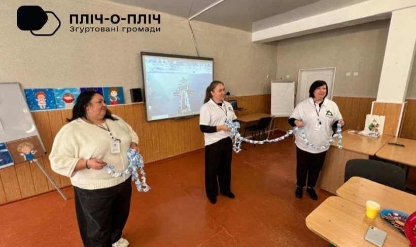 Педагоги Торецької громади проводять тренінг для колег із Канівської громади