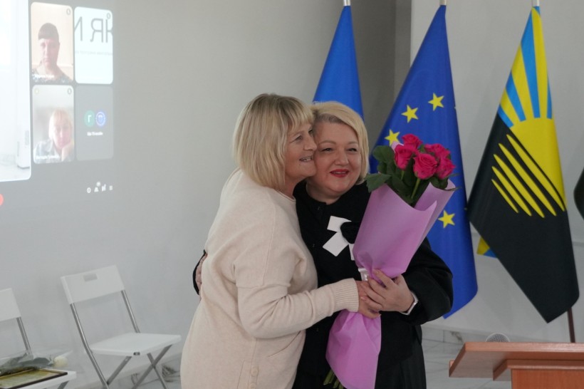 Вручення відзнак за активну допомогу донеччанам у подоланні травматичних наслідків війни та зміцнення ментального здоров’я громадян.