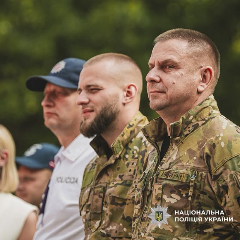 Представники "Білого Янголу" під час візиту до Латвії
