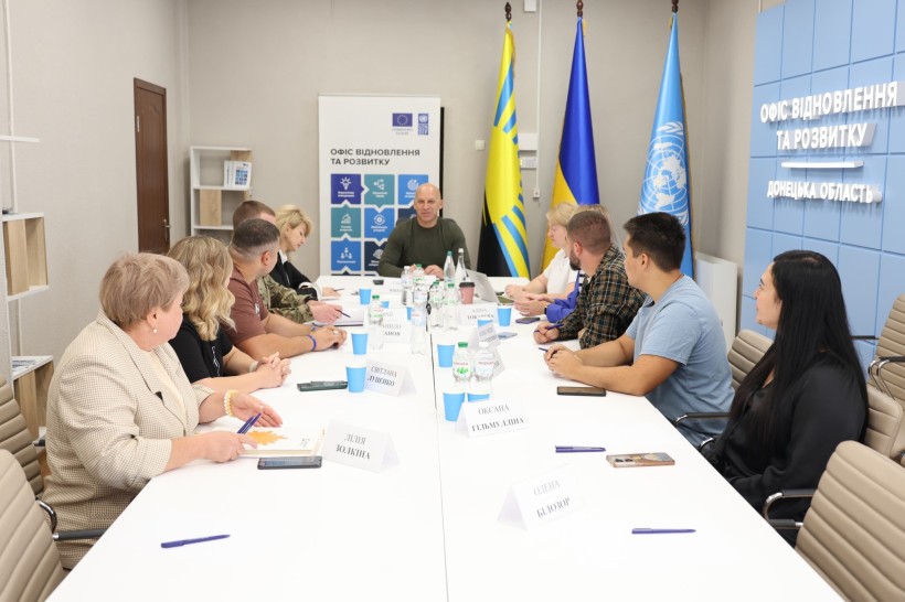Вадим Філашкін та представники облдержадміністрації зустрілись з учасниками освітньої програми «Лідерство заради відновлення Донеччини»