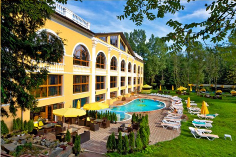 Загальне фото закладу Артек Прикарпаття