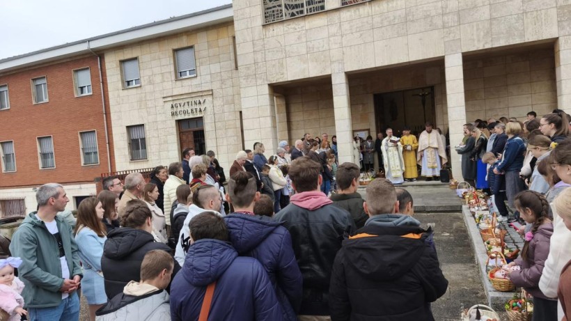 Вихованці відвідують урочисте богослужіння