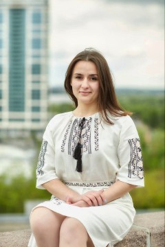 Учасниця обласного конкурсу «Молода людина року – 2025»  у номінації «Серце, віддане Донеччині» Світлана Луценко