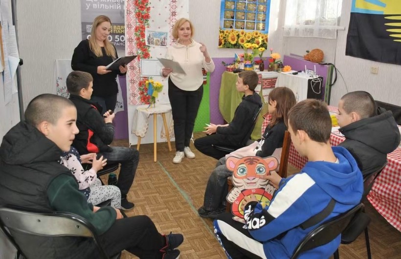 Під час заходу «Пишаємося Героями: лицарі наших часів» молодь  знайомилися з історіями мужності та героїзму українських Захисників і Захисниць, обговорювали значення громадянської відповідальності та внесок кожного у наближення Перемоги.