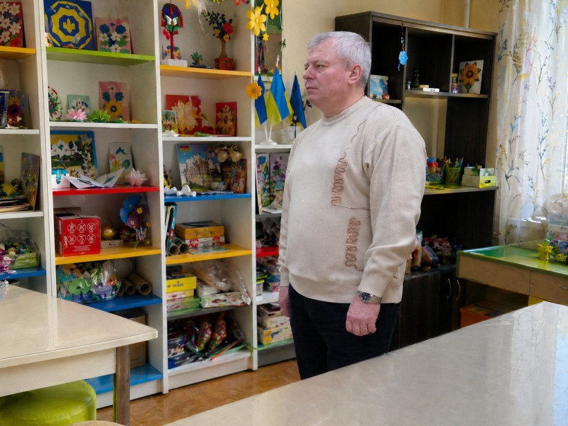 Ігор Гаєвий - директор департаменту освіти і науки Донецької облдержадміністрації під час візиту у центр туризму та краєзнавства