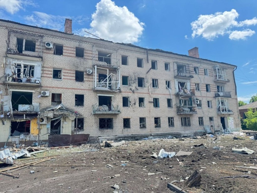 Будівлі у Слов'янську, постраждалі від ворожого обстрілу