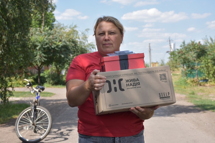 Мешканці Донеччини отримують допомогу від військових та волонтерів