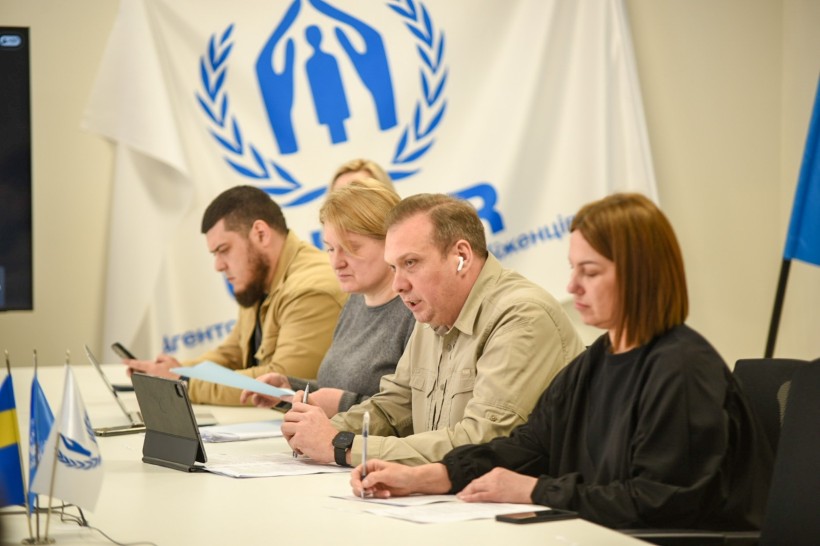 Заступник голови Донецької обласної державної адміністрації Олександр Шевченко та  директорка департаменту інвестиційно-інноваційного розвитку та зовнішніх відносин ОДА Оксана Головко на зустрічі.