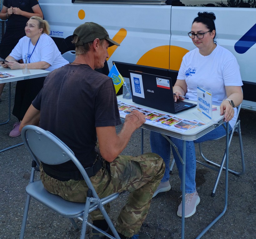 Спеціалісти служби зайнятості проводять виїзні прийоми в громадах