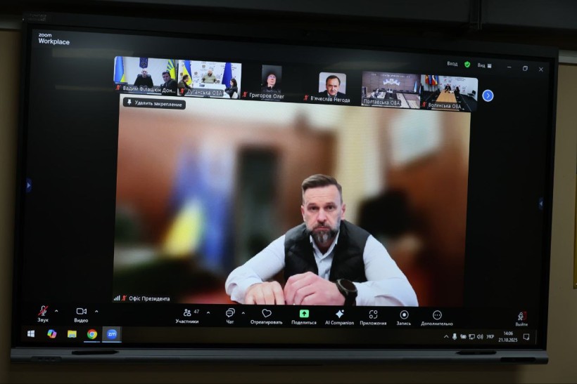 Віктор Микита бере участь в онлайн-нараді