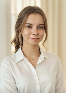 Учасниця обласного конкурсу «Молода людина року – 2026» у номінації «Провідники знань» Анастасія Аносова