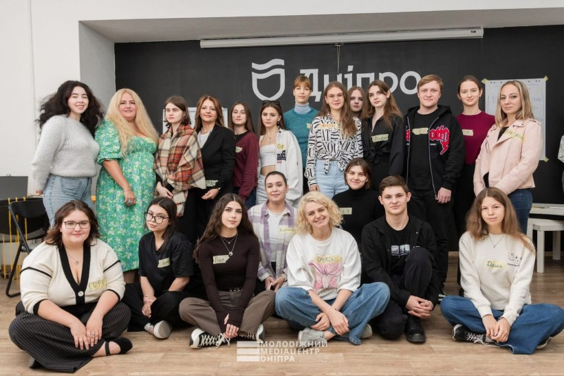 Спільне фото учасників тренінгу "Молодіжний працівник"