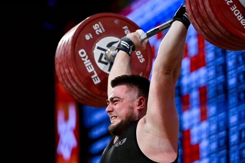 Чемпіон та рекордсмен України з важкої атлетики Владислав Прилипко визнаний кращим серед олімпійців Донеччини у лютому 2026 року