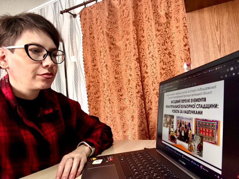 Учасниця зустрічі від громади на нараді