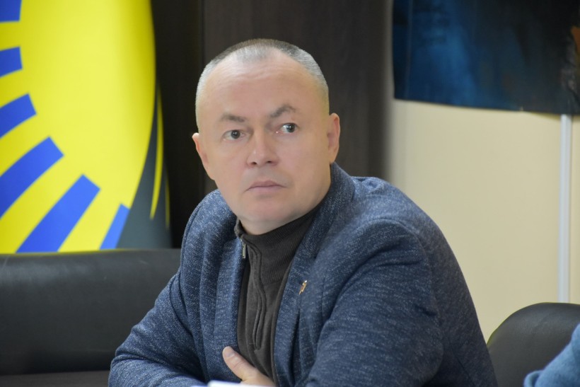 Ігор Бойко  бере участь у засіданні з керівництвом громад