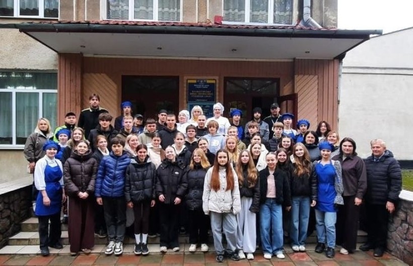 Студенти Краматорського вищого професійного училища під час практичного відпрацювання  навичок