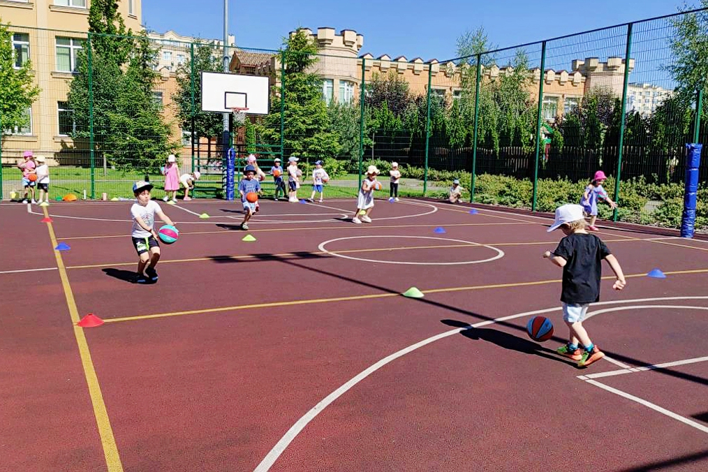 Тренування в ігровій формі для дітей у межах соціального проєкту «Активні парки - локації здорової України»