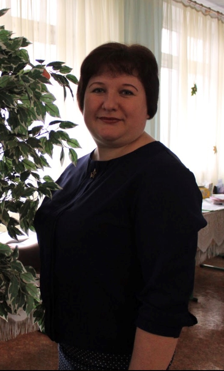 Алла Єжилова – учасниця обласного конкурсу «Жінка Донеччини» 2025 року, номінація «Лідерство у дії»