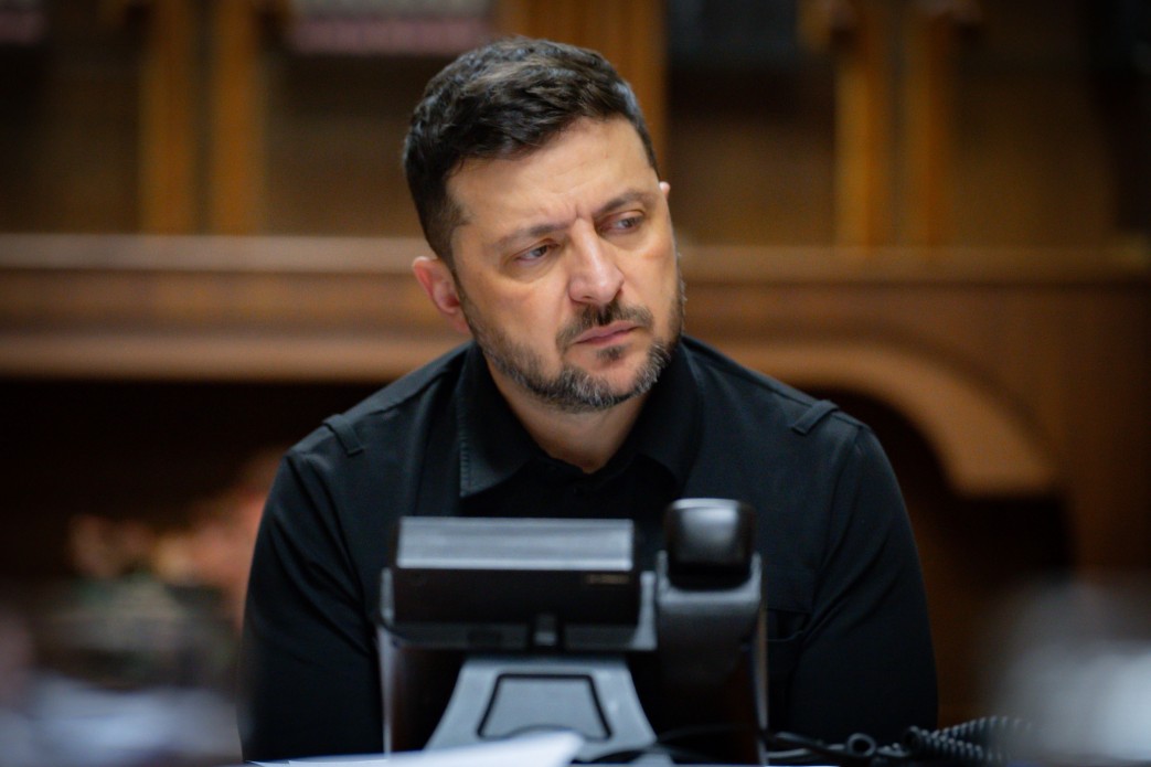 Володимир Зеленський обговорив із Нікушором Даном посилення оборонної співпраці