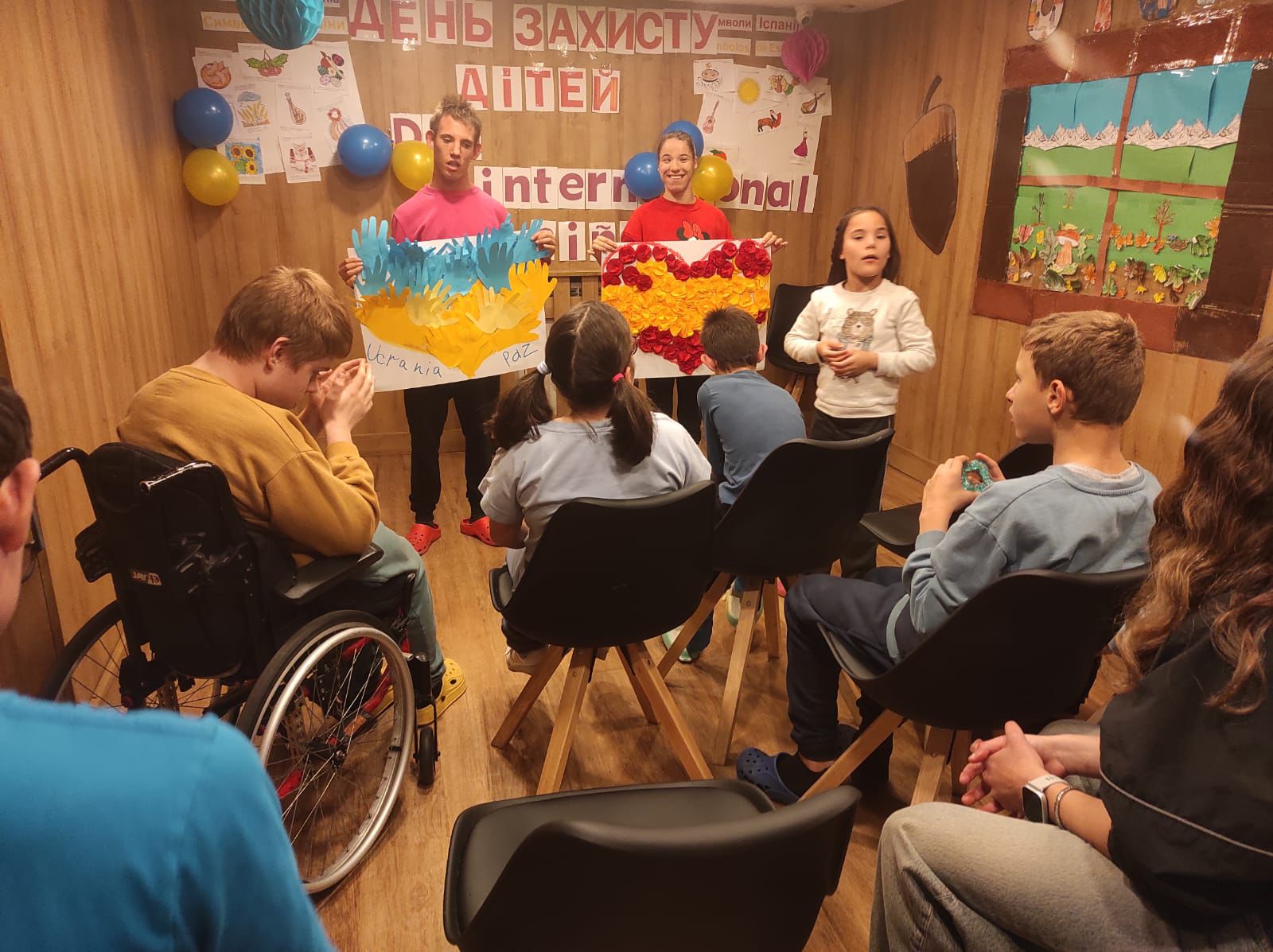 Вихованці відзначають Всесвітній день дитини