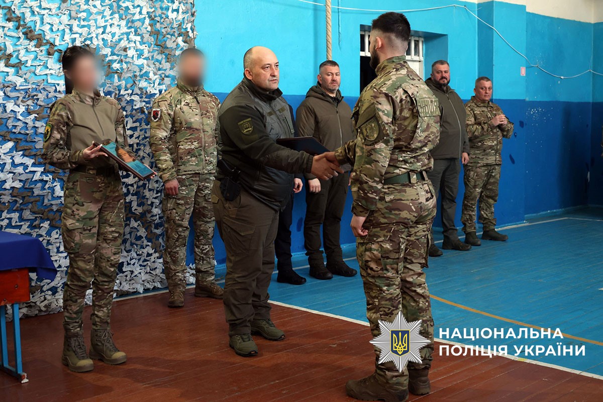 Бійці стрілецького батальйону поліції Донеччини отримали нагороди
