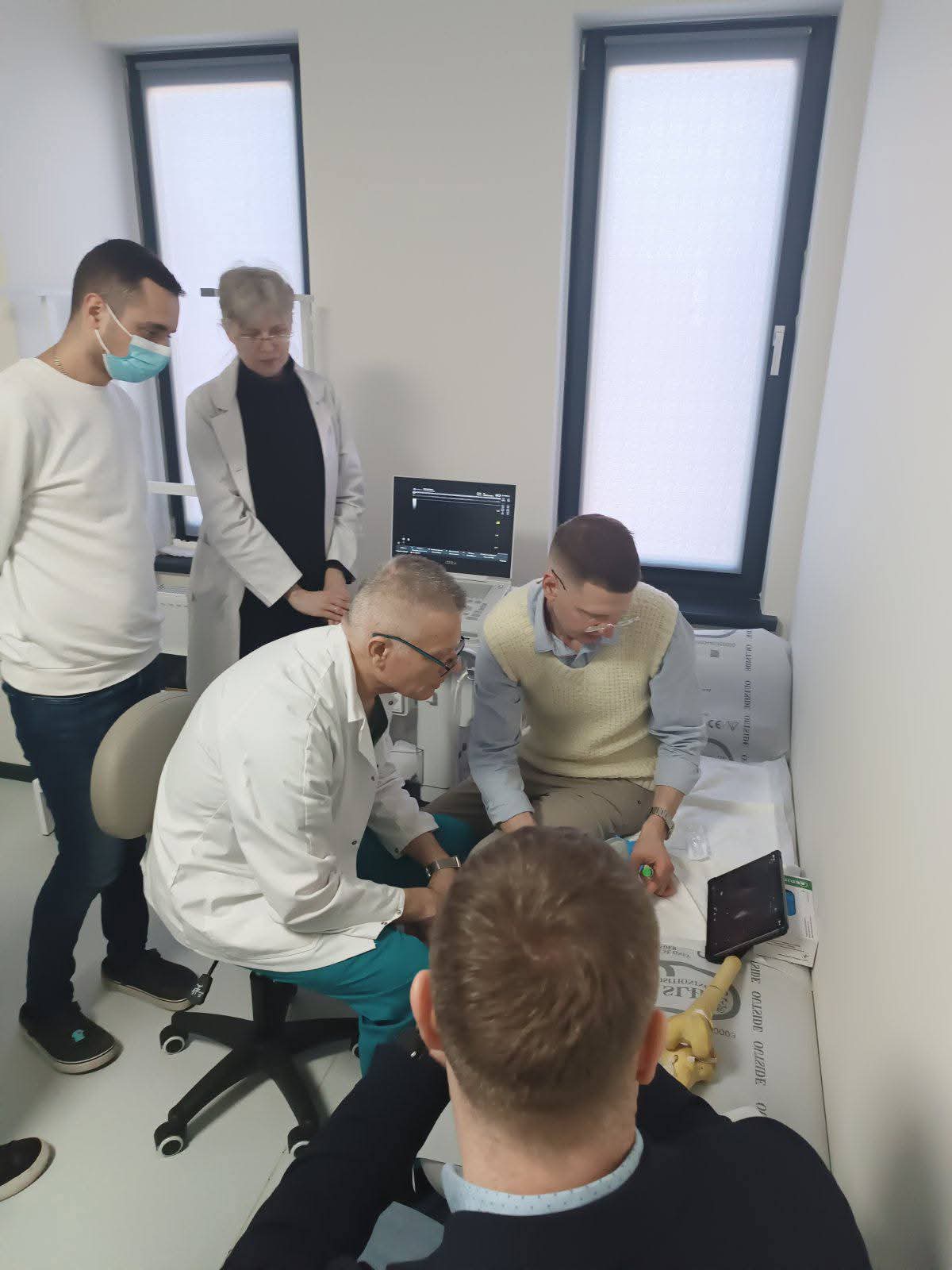 На базі КНП «Маріупольська міська лікарня №1» проходить конференція, присвячена сучасним технологіям нейродіагностики та нейрореабілітації.