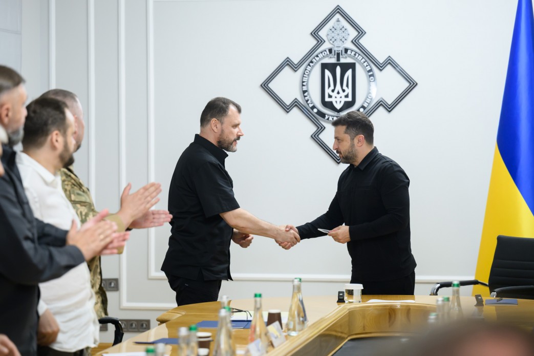 Президент України Володимир Зеленський представив команді Ради національної безпеки і оборони новопризначеного секретаря РНБО Ігоря Клименка
