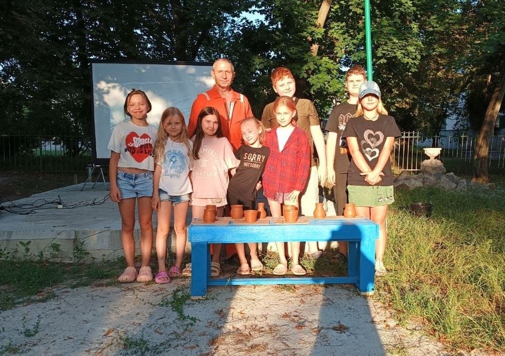 Діти Донеччини під час дозвілля на заході: "Дотик до минулого"