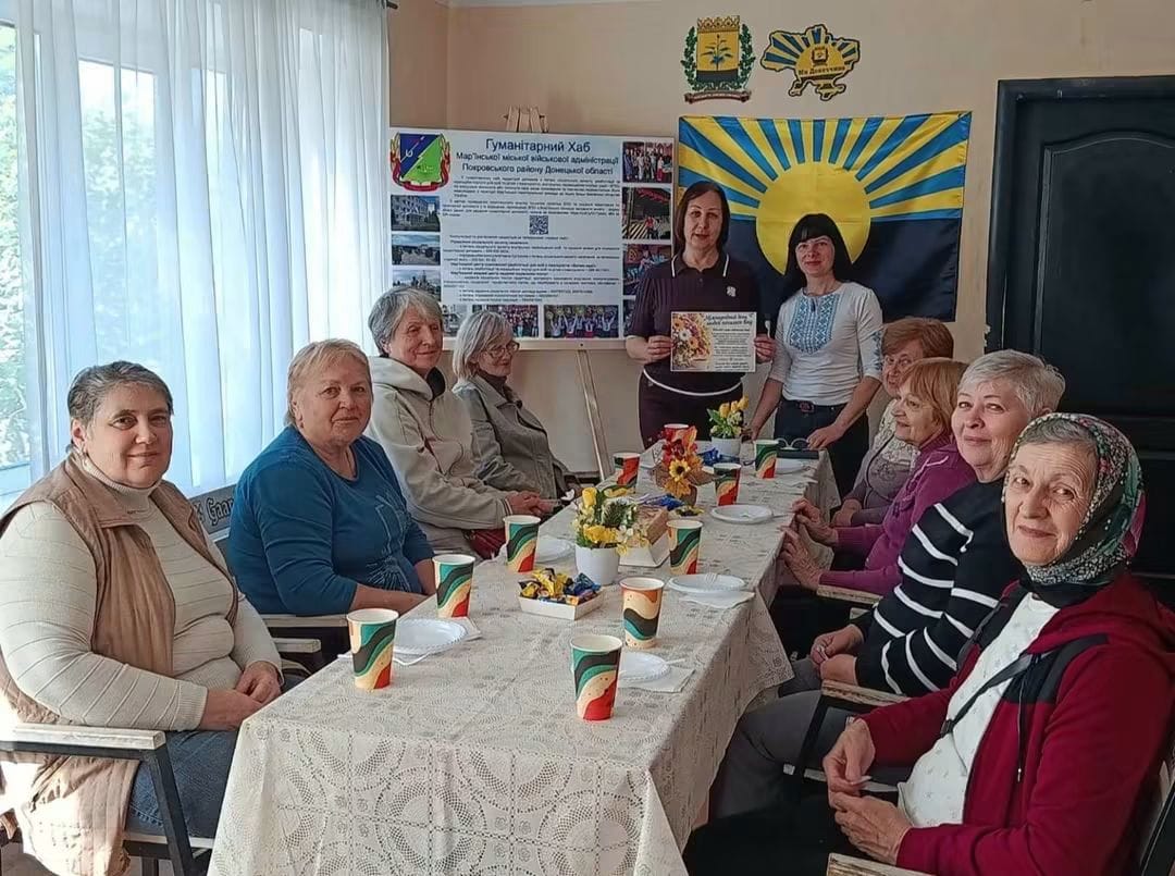 Цікаві розмови під час тематичного заходу «Зігріємо серце любов’ю» створили для жінок з Донеччини атмосферу радості та гарного настрою.